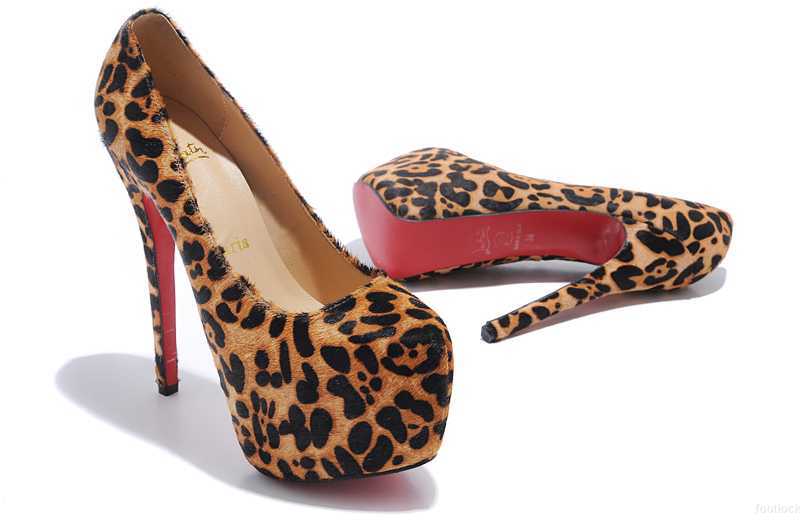 christian louboutin spiked platform pumps pascher mode christian louboutin chaussures pas cher paris50